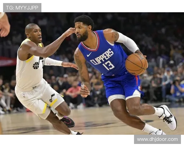 伦纳德单打不及保罗乔治 无球跑位拉开空间